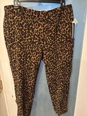 Old Navy Harper Leopard-Print Pants - Black & Camel